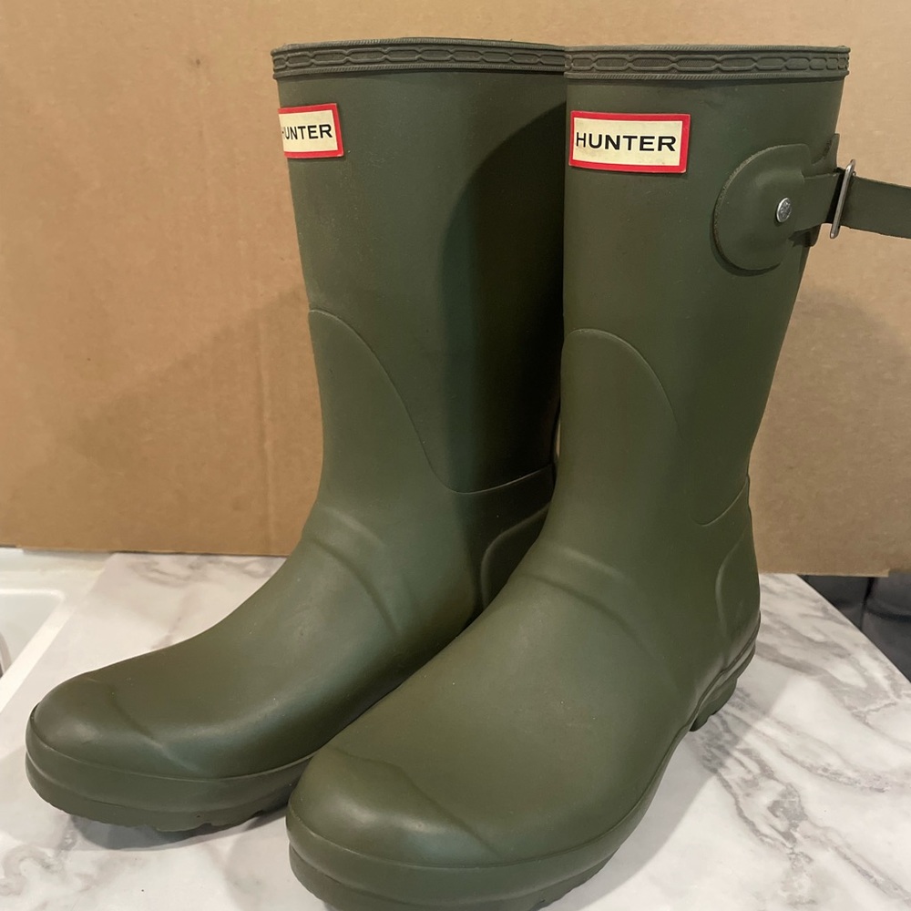 Hunter Rubber Rain Boots in Olive